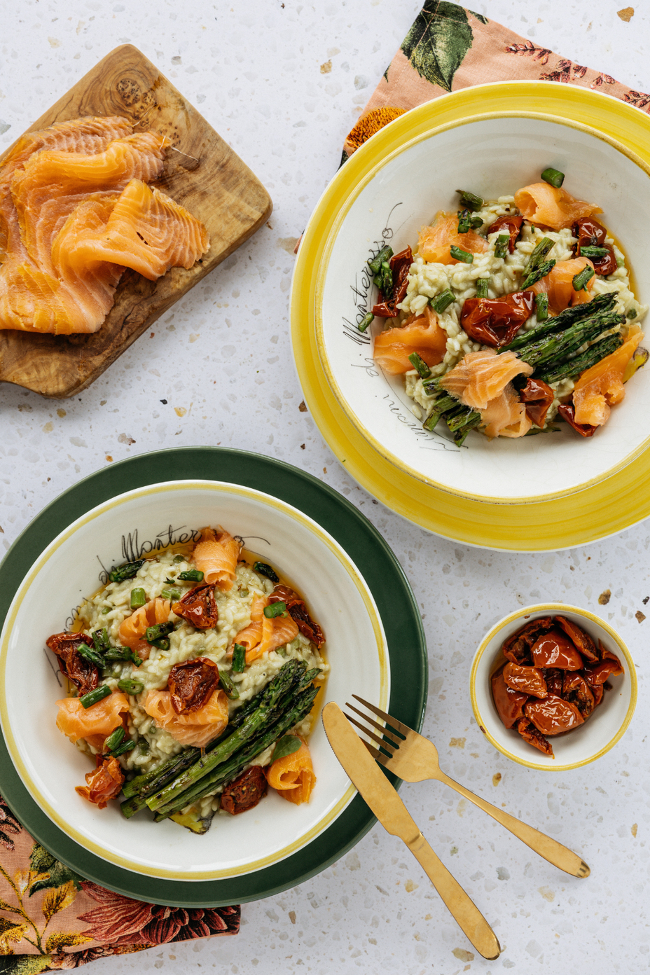 Spargelrisotto mit Lachs