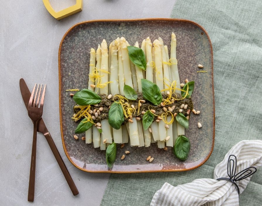 Witte asperges met Pesto al Limone