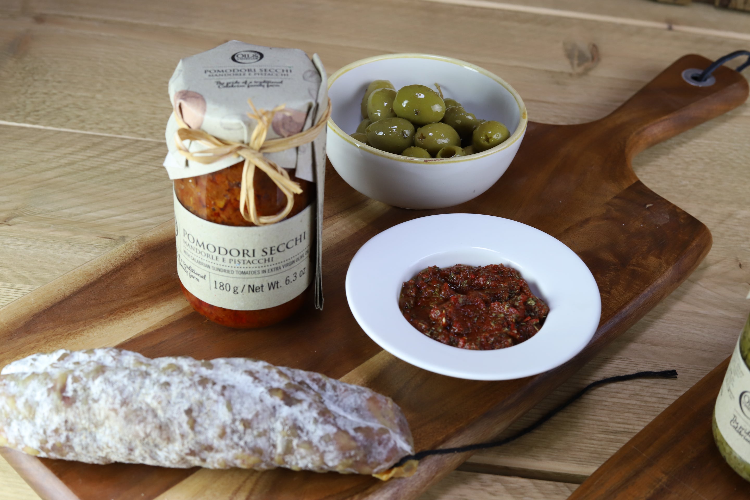 Tomaten-Tapenade mit Mandeln und Pistazien - 180 g
